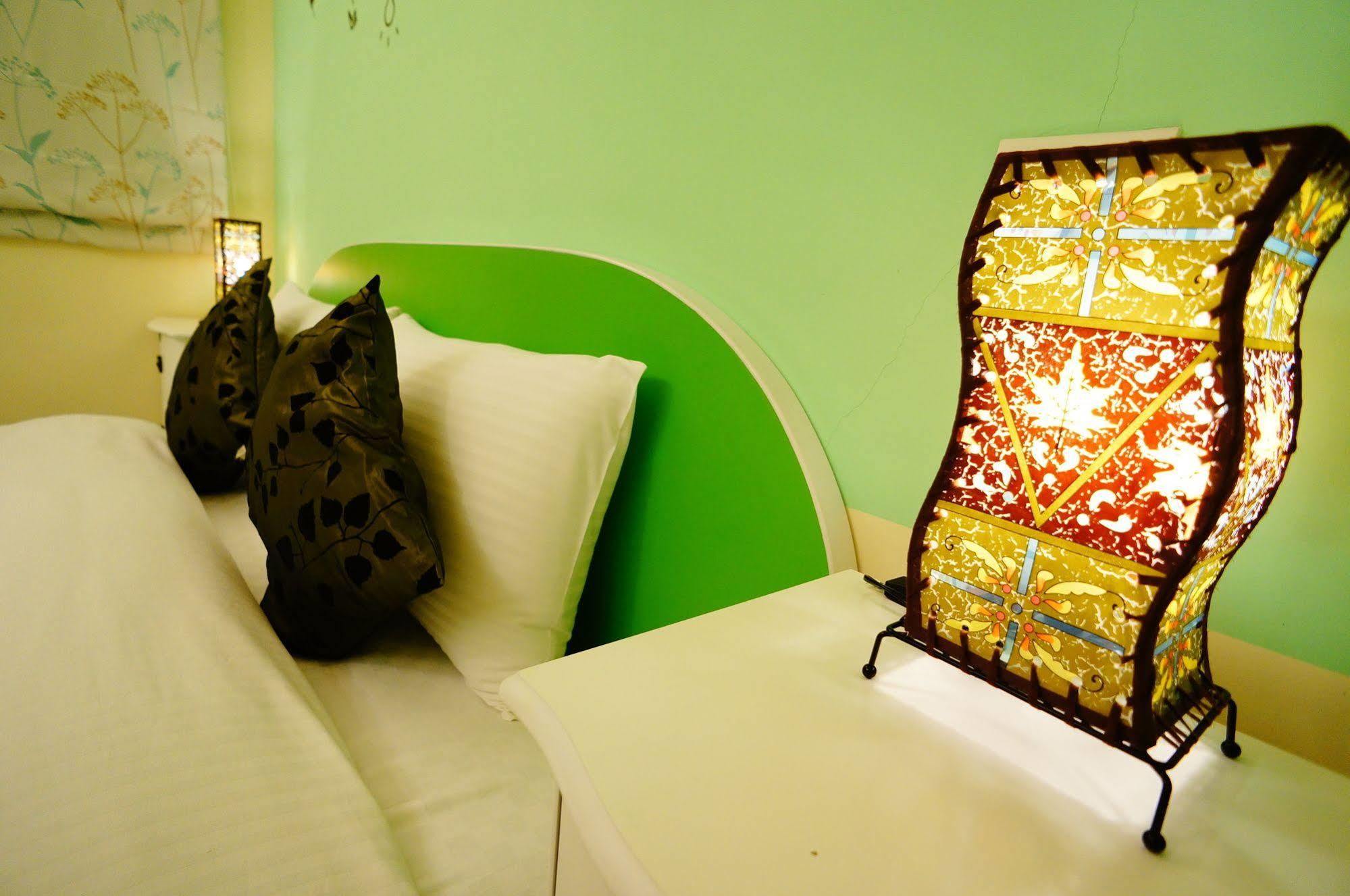 Sweet Rainbow B&B Hualien Extérieur photo